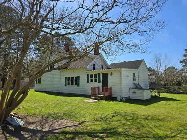 13166 Winterville Rd, Mears, VA 23409