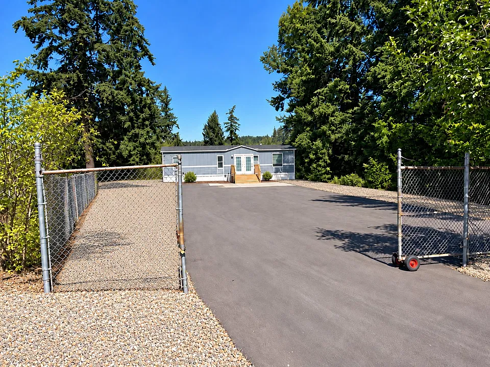 2 Military Rd E