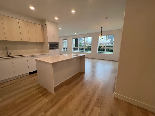 1892 Starling Dr, Tsawwassen, BC