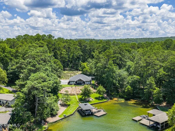 43 Crows Nest, Dadeville, AL 36853