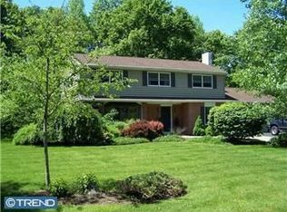 19 S Homestead Dr, Yardley, PA 19067
