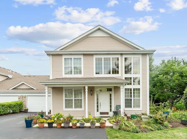 216 W Park Ave, Sugar Grove, IL 60554