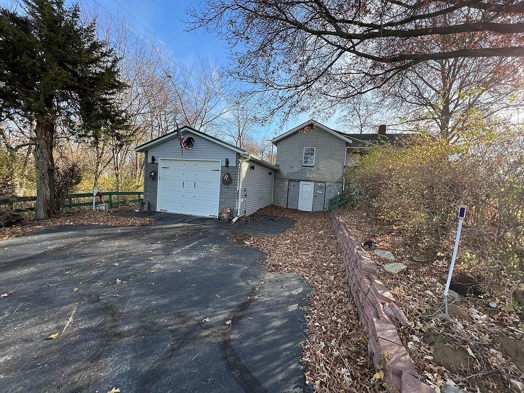 302 S Hastings St, La Plata, MO 63549 Zillow