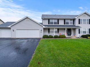 219 Bear Dusk Way, Belvidere, IL 61008