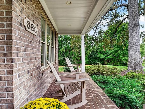 3rd image of 880 Osprey Ridge Rd