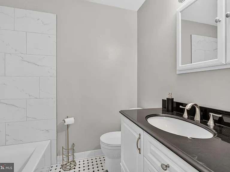 4507 Josephine Ave — Photo 24