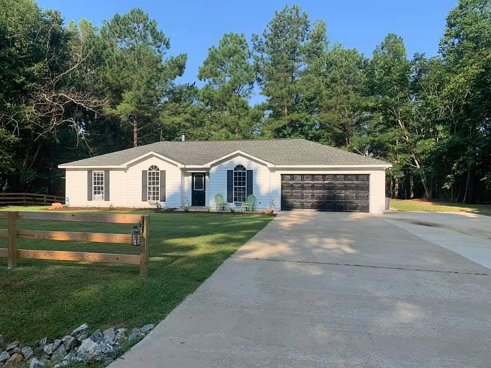 1st image of 343 Douglas Dr