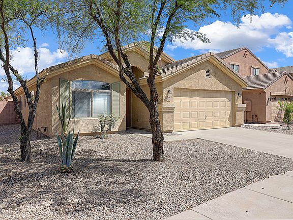 3rd image of 12378 W Glenrosa Ave