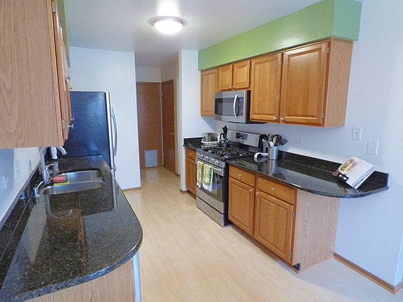 2nd image of 1255 E Evergreen Dr