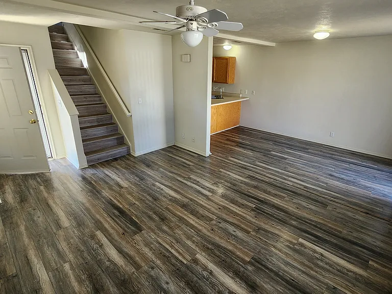 547 S Pine Cone Way — Photo 5