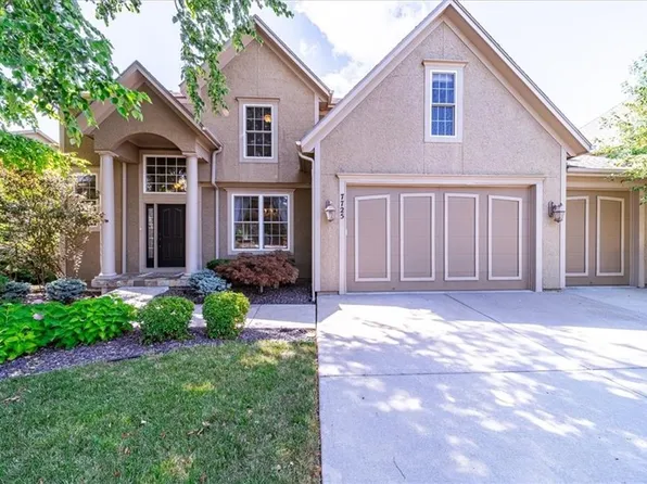 7725 W 145th St, Overland Park, KS 66223