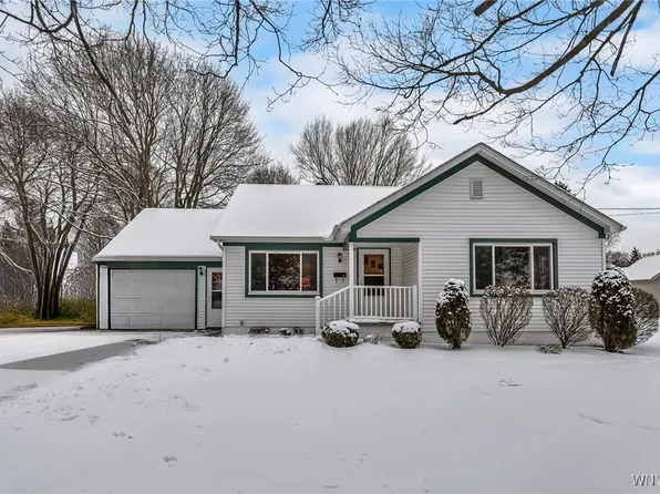 25 Newton Ave, Akron, NY 14001