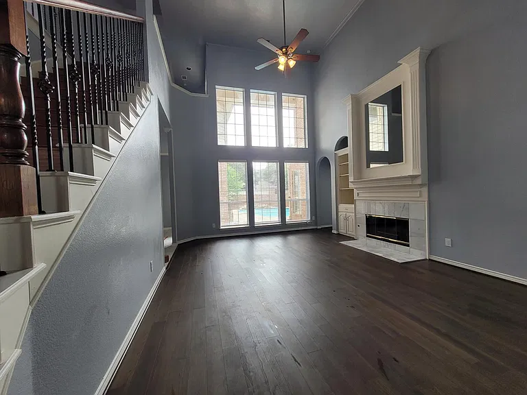 2632 Shadow Hill Ln — Photo 3