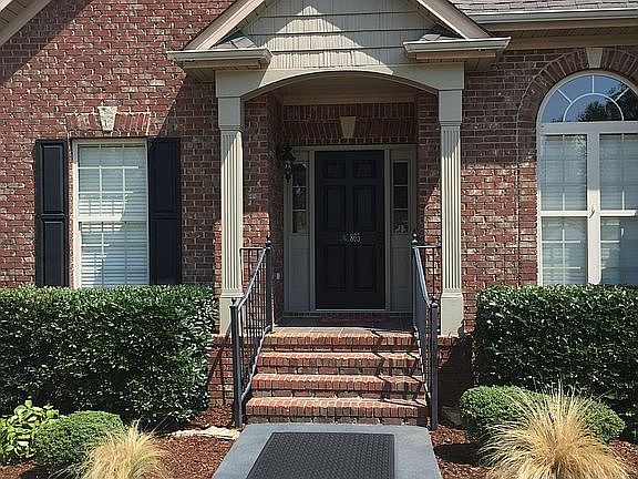 2nd image of 805 Courtnie Cir