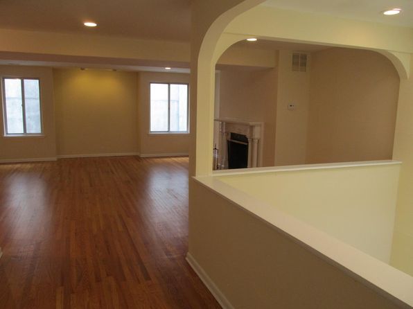 226 Bainbridge St #B