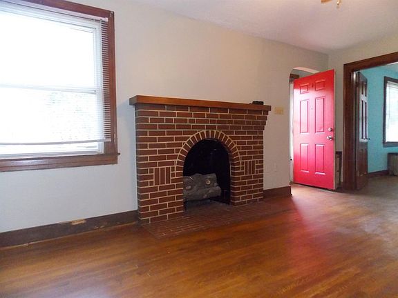 2nd image of 106 Ashton Dr