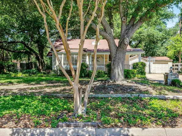 108 Smallwood Dr, Westworth Village, TX 76114