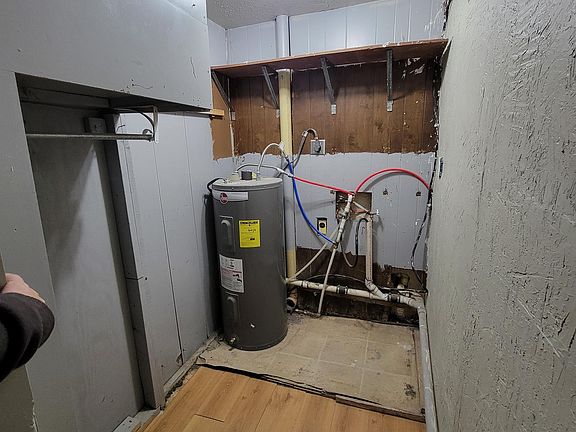 5th image of 1402 S Hayden St APT B