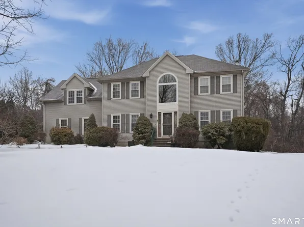 34 Nathan Hale Court, Cheshire, CT 06410