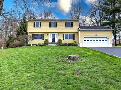 16 Blackberry Road, Trumbull, CT, 06611