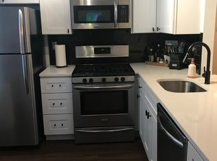 702 Sedgefield Dr, Mount Laurel, NJ 08054