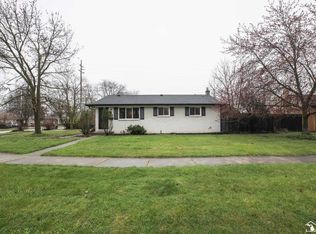 21925 Silver Creek Ln, Rockwood, MI