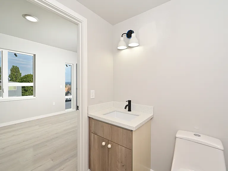 Clara Apartments — Photo 100