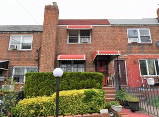 215-09 115th Rd, Cambria Heights, NY 11411