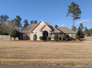 15 Vidalia Dr, Hattiesburg, MS 39402