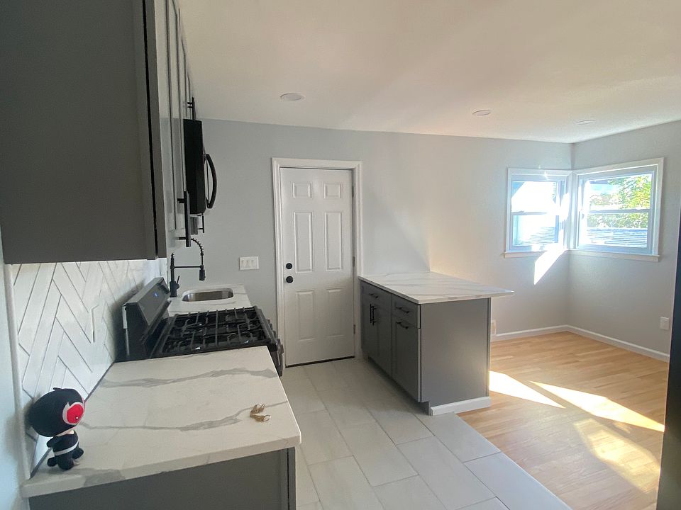 1st image of 641-43 E 6th St #B