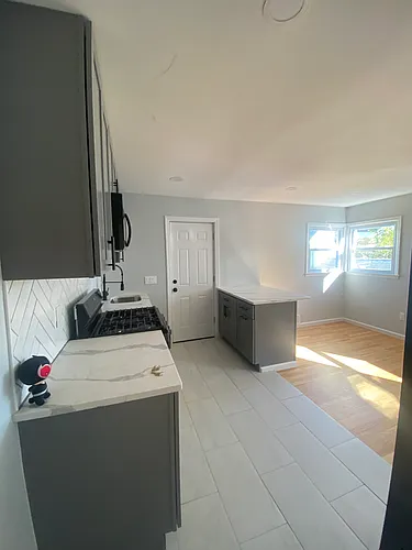 641-43 E 6th St #B Photo 1