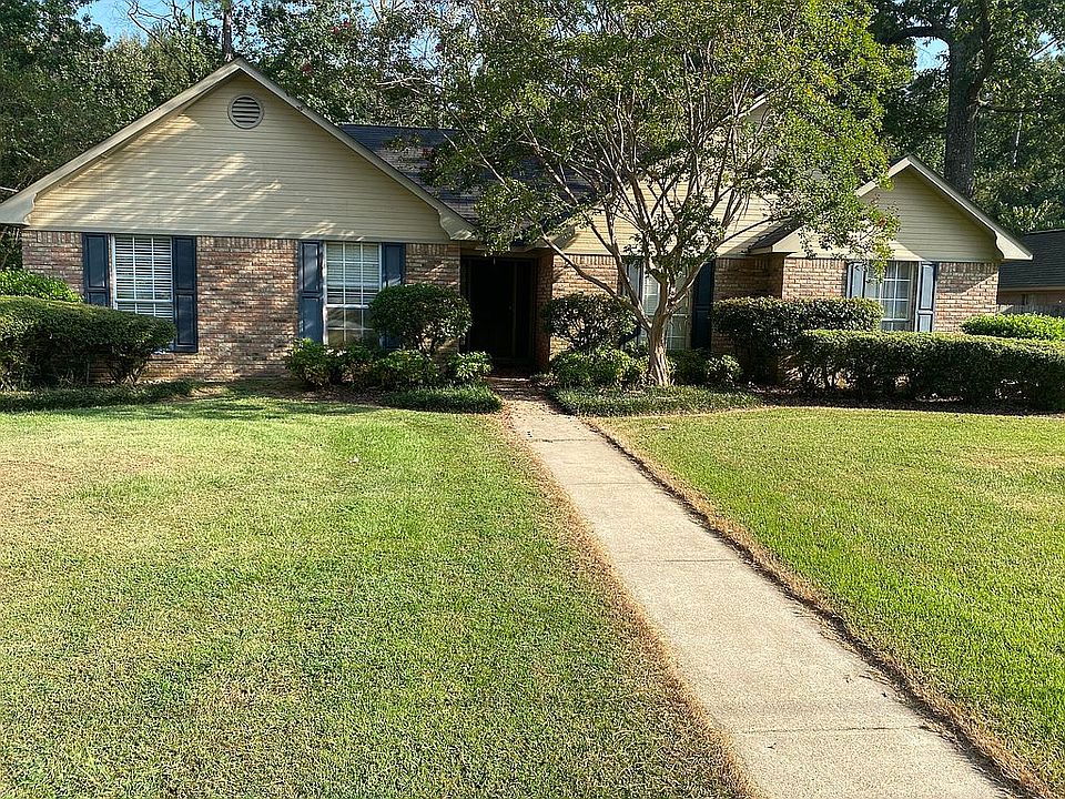 1st image of 117 Elm Pl