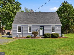 558 Gilbertsville Rd, Gilbertsville, PA 19525