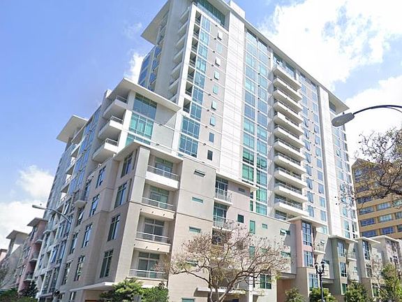 5th image of 425 W Beech St Unit 1205