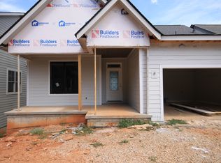 718 Kings Hill St, Taylors, SC 29687