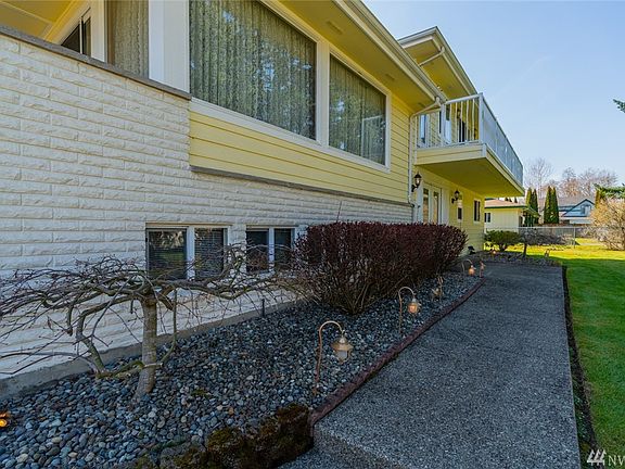3rd image of 17714 70th Ave E