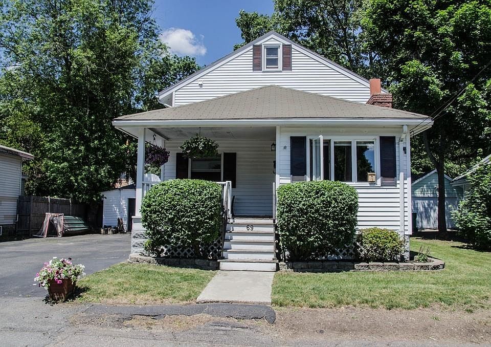 1st image of 69 Fair Oaks Ave