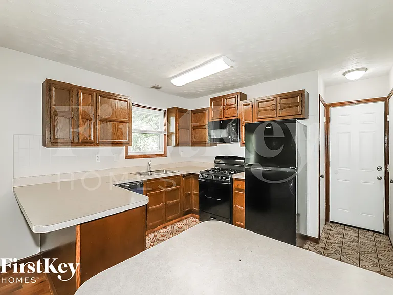 156 Dolores St — Photo 7