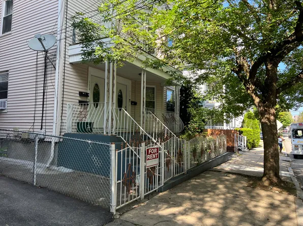 117-119 Ontario St #2, Providence, RI 02907