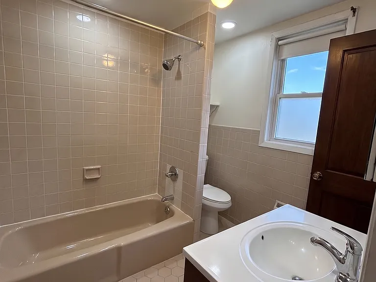 10021 Francis Lewis Blvd — Photo 15