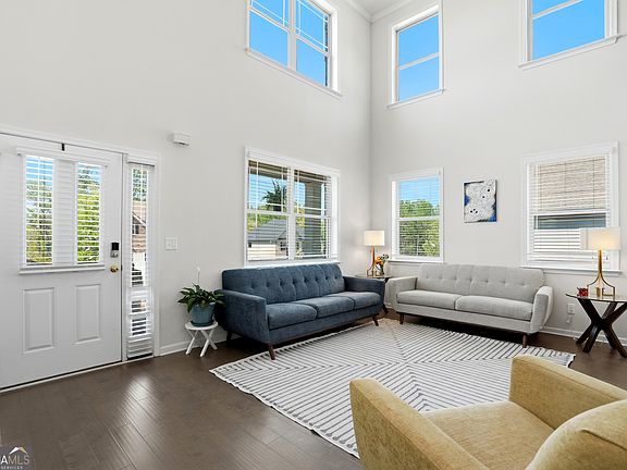 4th image of 2715 Ridge Manor Dr