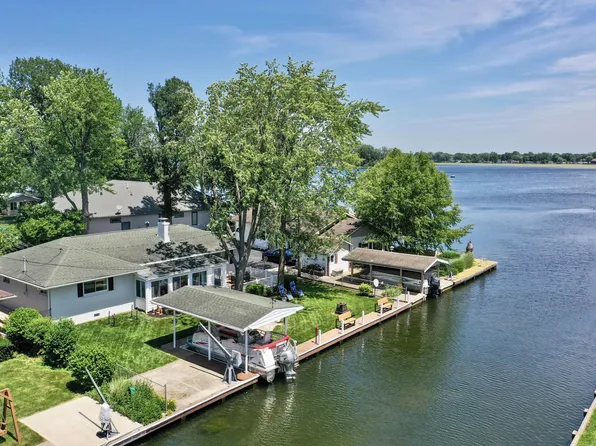 452 Harborview Dr, Russells Pt, OH 43348