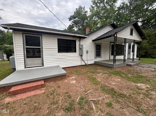 87 Robert Thompson Rd, Bear Creek, NC 27207