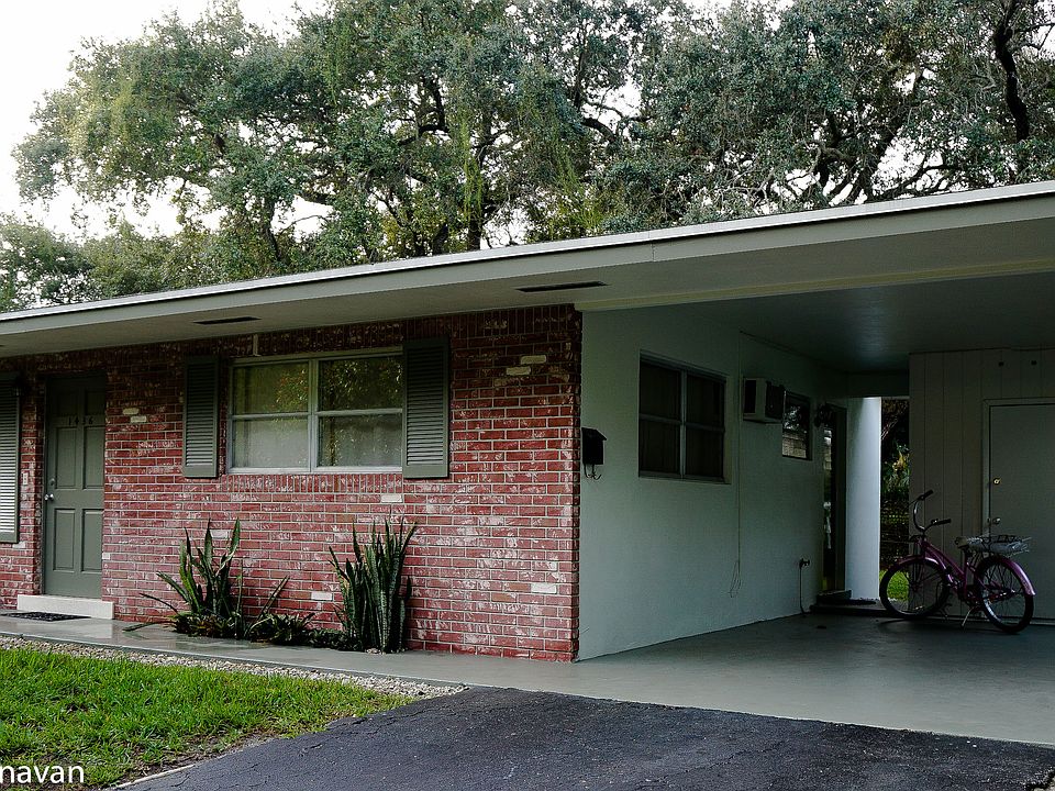 Front view 1436 SW 10th St.