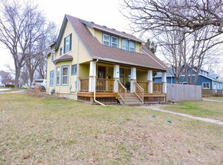 516 Riverside Dr, Fort Atkinson, WI 53538