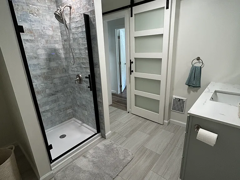 9409 Hamilton St — Photo 15