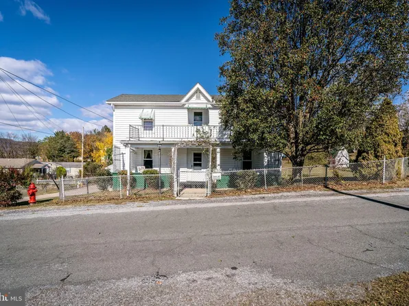 201 Senior Ave, Shenandoah, VA 22849