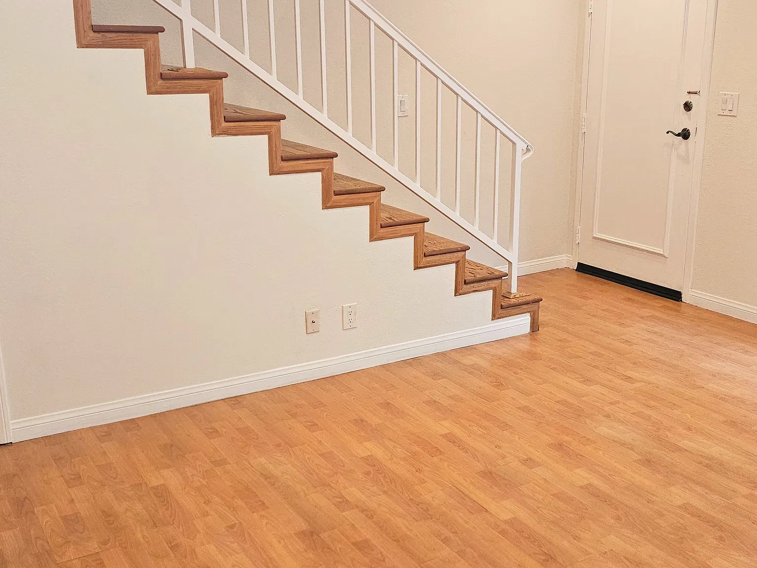 2 bed, 1.5 bath, 960 sqft, $2,995 — Photo 1