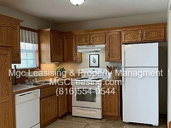4th image of 1639-1645 SW Highland Dr