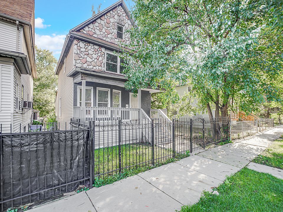 1st image of 645 N Leamington Ave